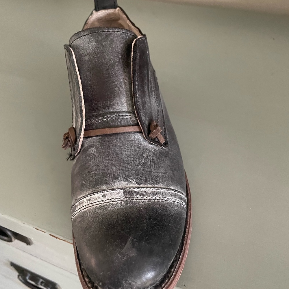 Freebies Oxford Mabel, worn twice, size 8 gray Beautiful shoes.